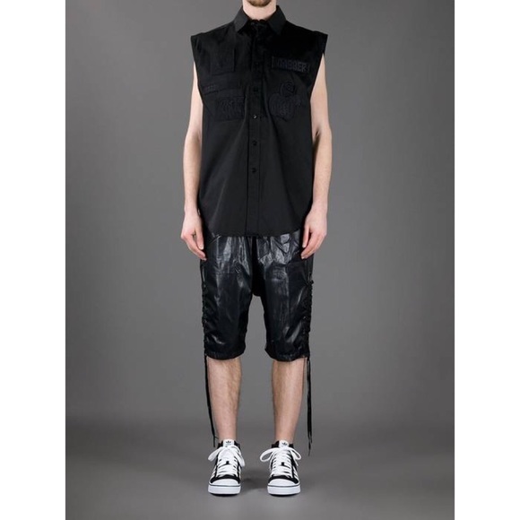 KTZ black embroidered patch sleeveless shirt